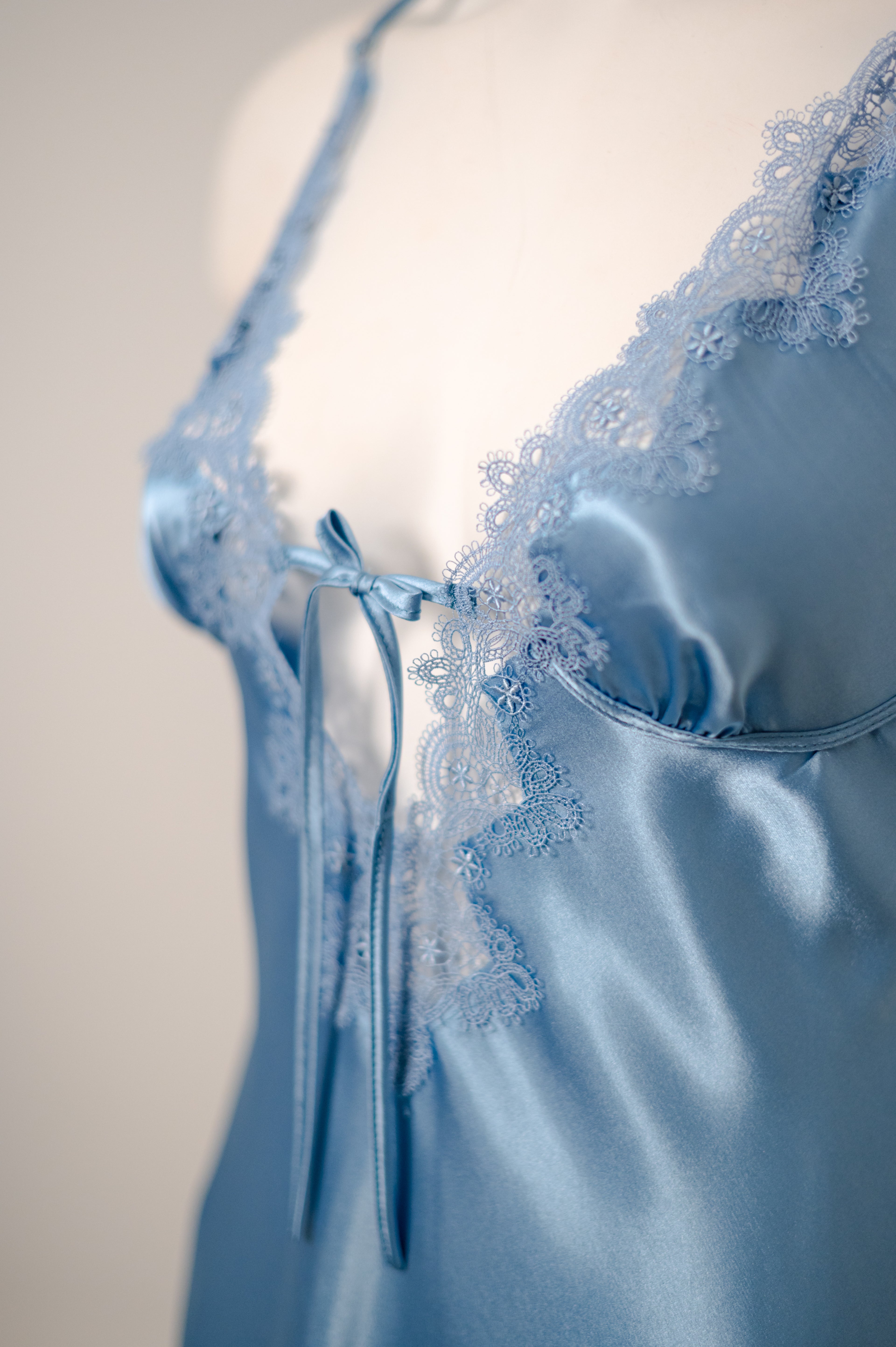 Moonlit grace gown 1507