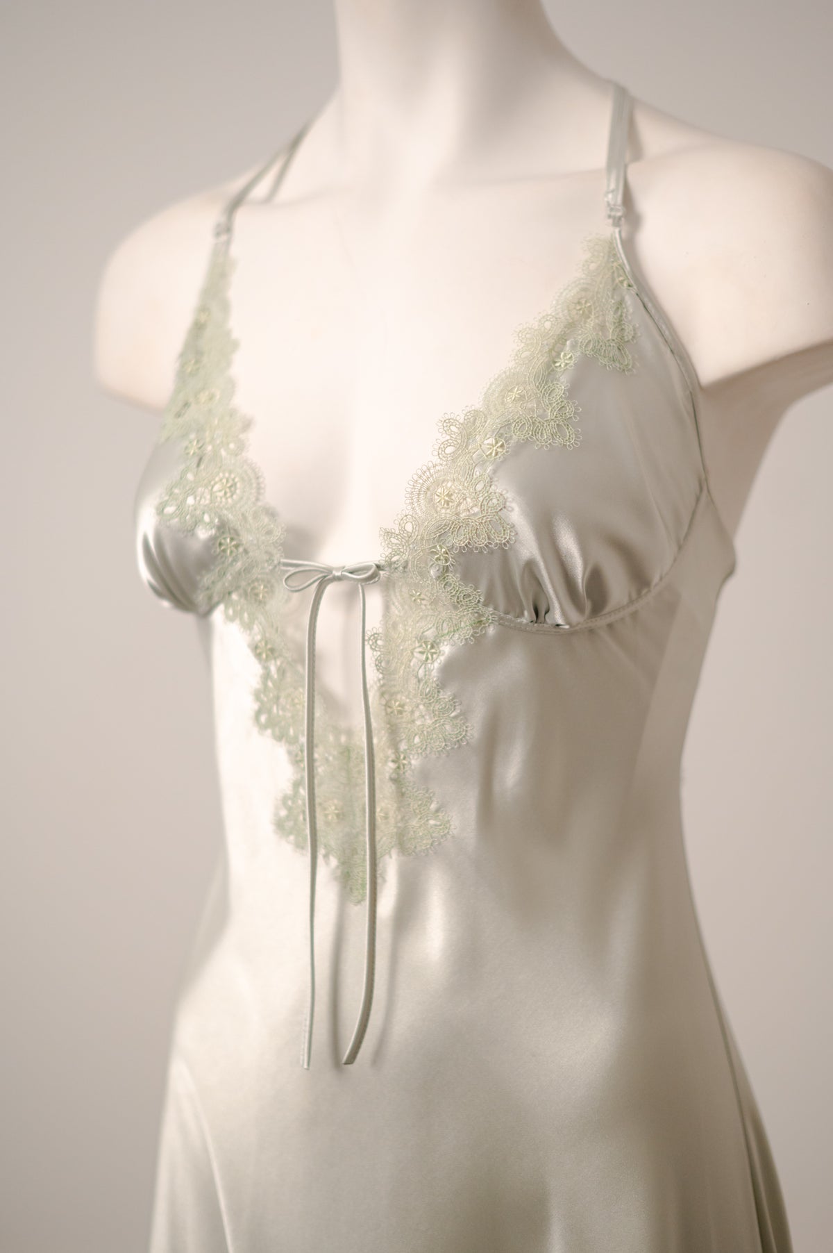 Moonlit grace gown 1507