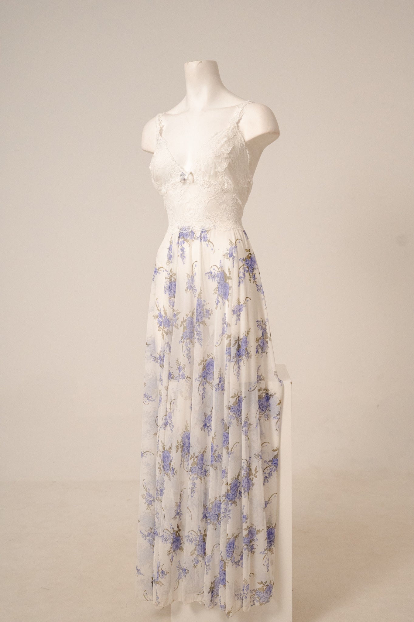 rose whisper maxi 04447