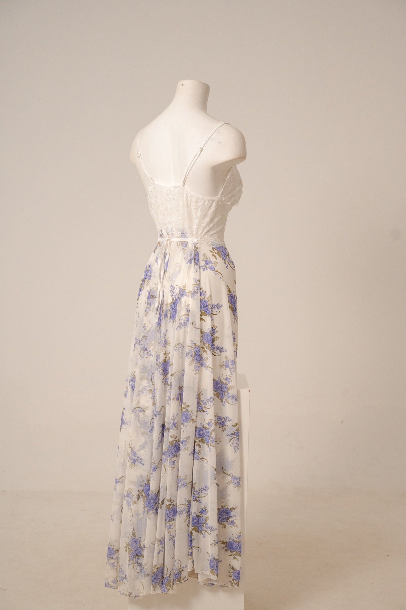 rose whisper maxi 04447