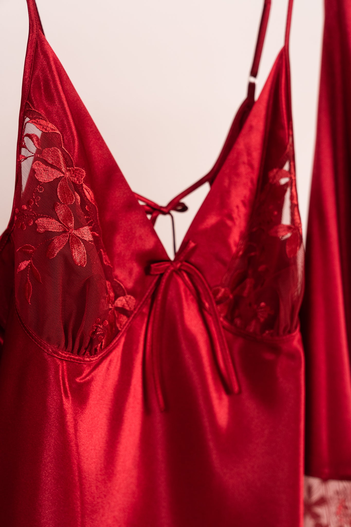 Scarlet trio 1733/3