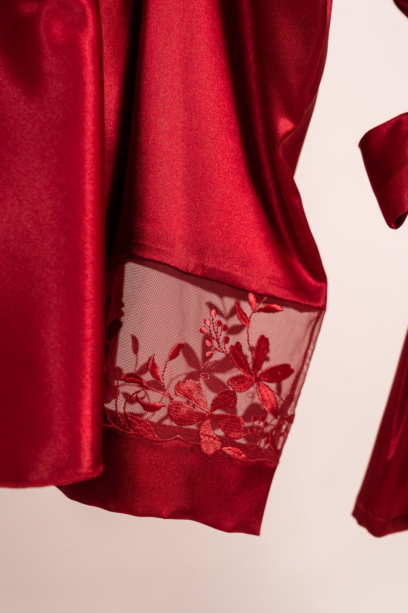 Scarlet trio 1733/3