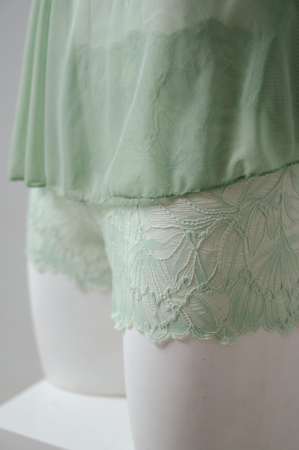 Belted Lace Set 041390
