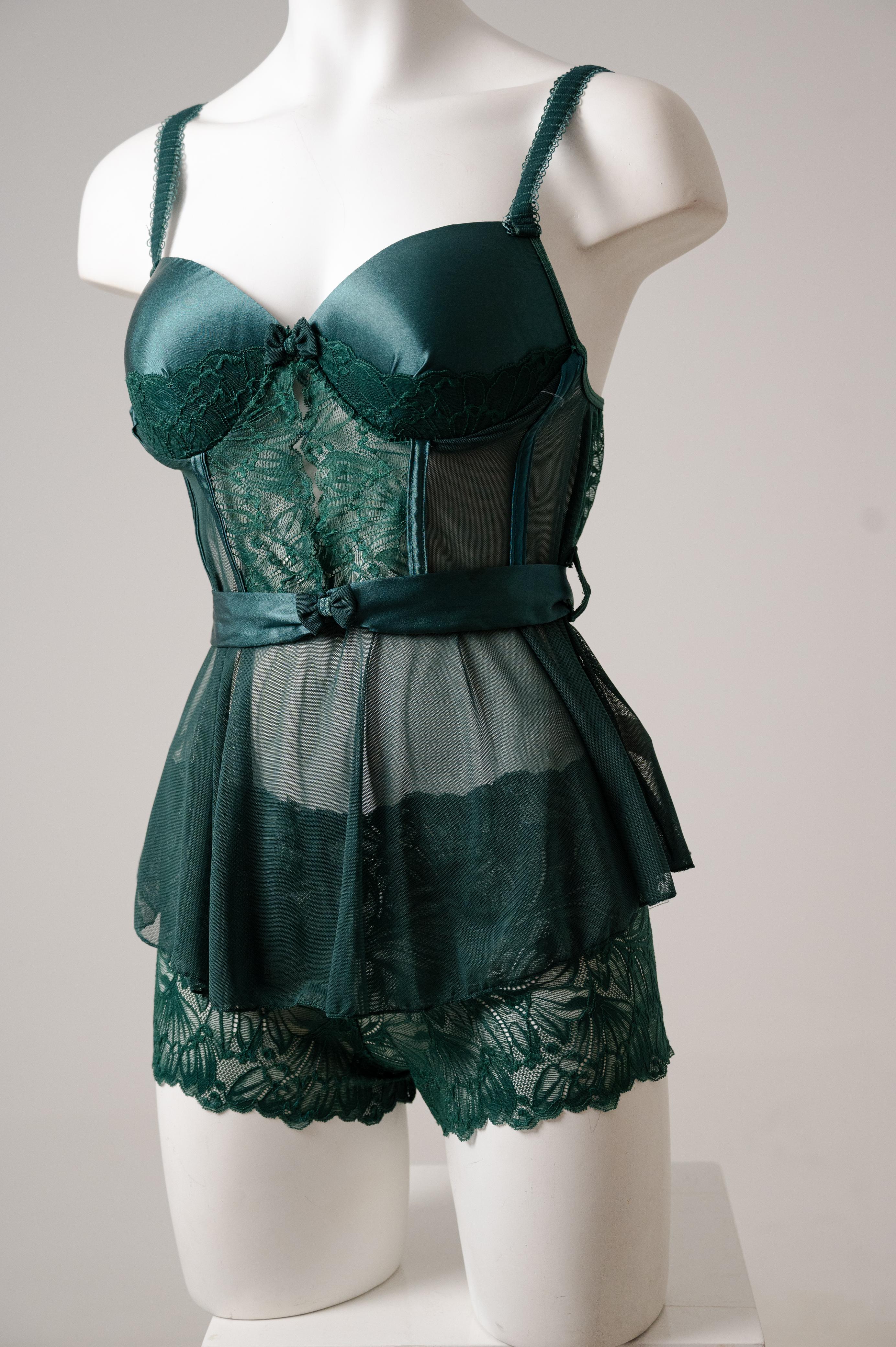 Belted Lace Set 041390
