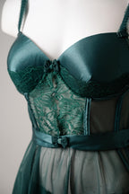 Belted Lace Set 041390