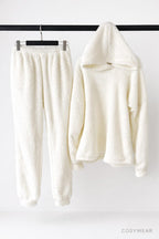 PYJAMA polar with hoodie 101