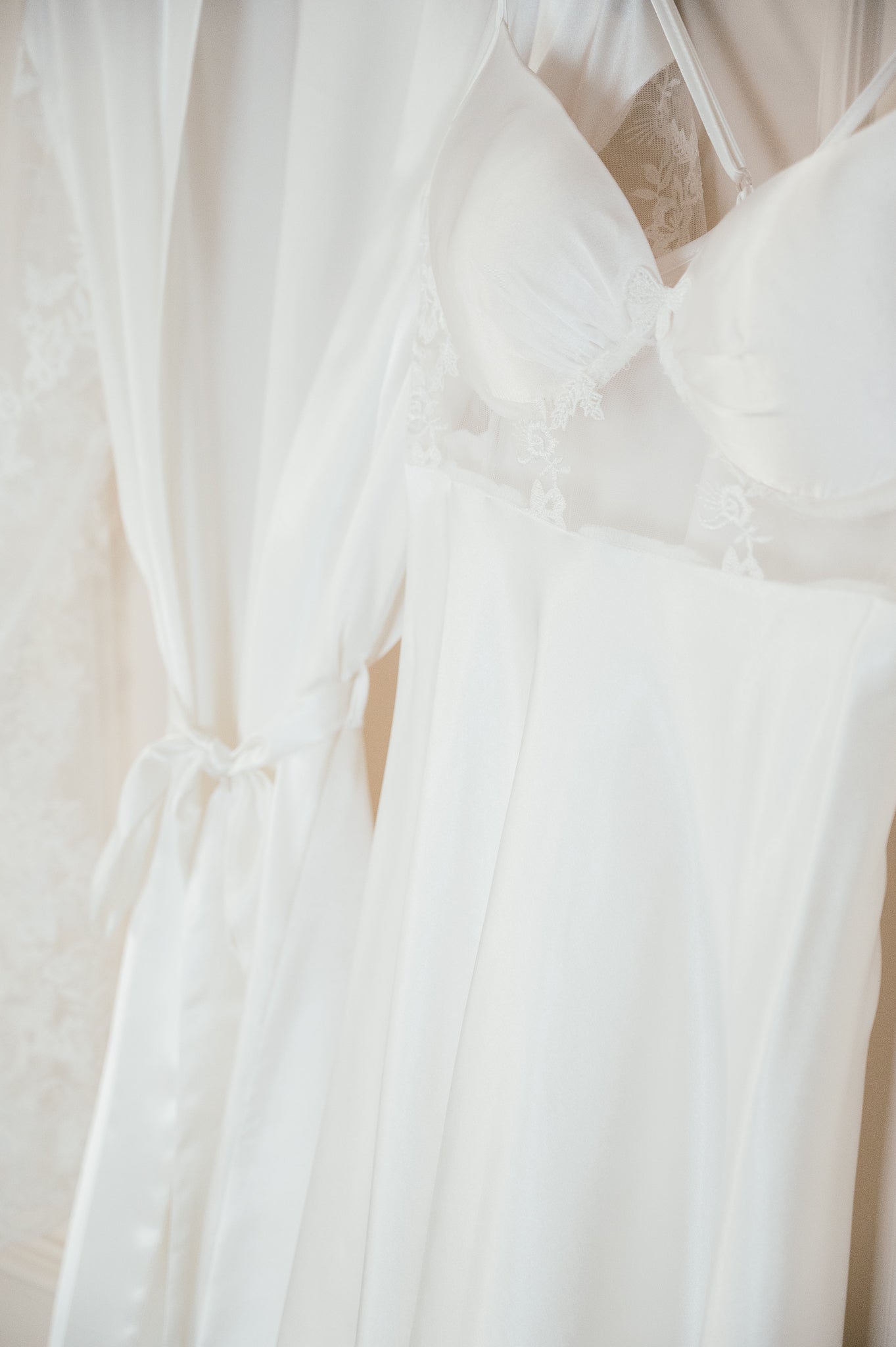 Enchanted Lace Bridal Set 8265