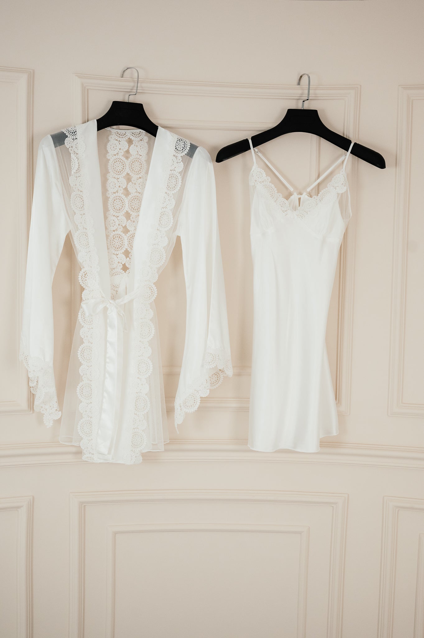 Ethereal Lace Bridal Set 8247